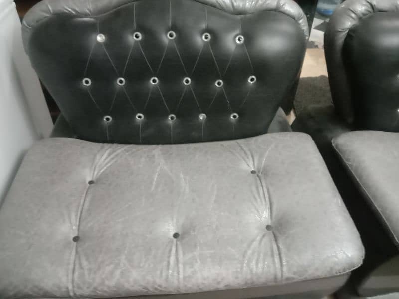 7 seater sofa available for sale 2