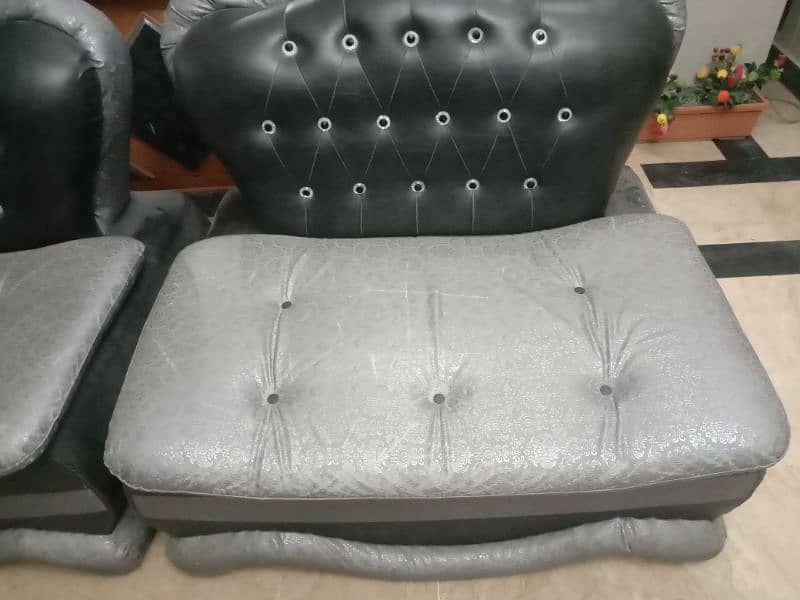 7 seater sofa available for sale 3