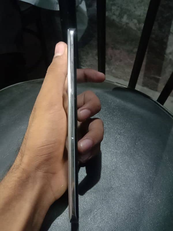 Oppo Reno 12 7