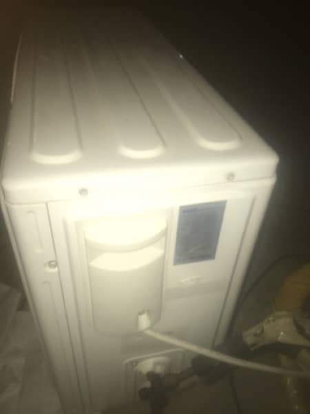 AC for sale in Good condition 10