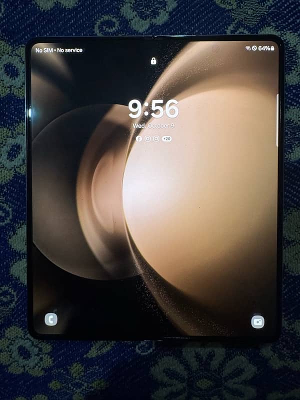 Samsung Galaxy Z Fold 5 L. d. unit 8