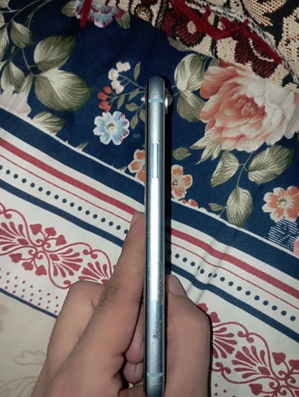 Iphone xr non pta factory unlcoked 3