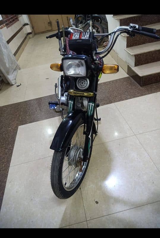 Honda CD70 3