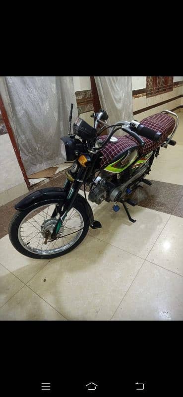 Honda CD70 6