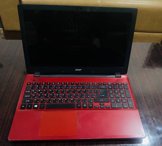 Acer Aspire Laptop E5-571 Core i3 4005U 6