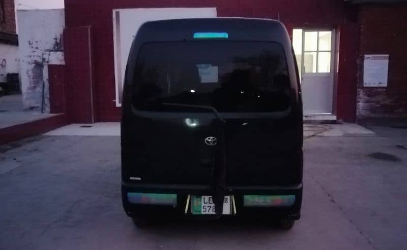 Daihatsu Hijet 2012 6