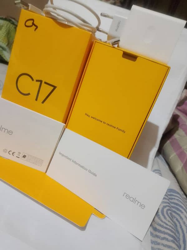 REALME C17 MOBILE PHONE 6GB/128GB BRAND NEW SCRATCH LESS 13