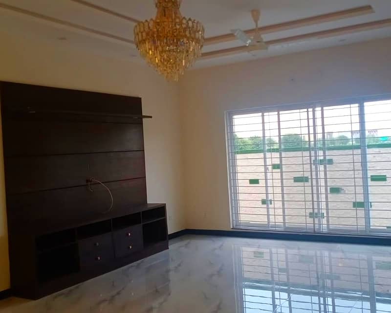 10 Marla Upper portion for Rent in Bahria Town 3