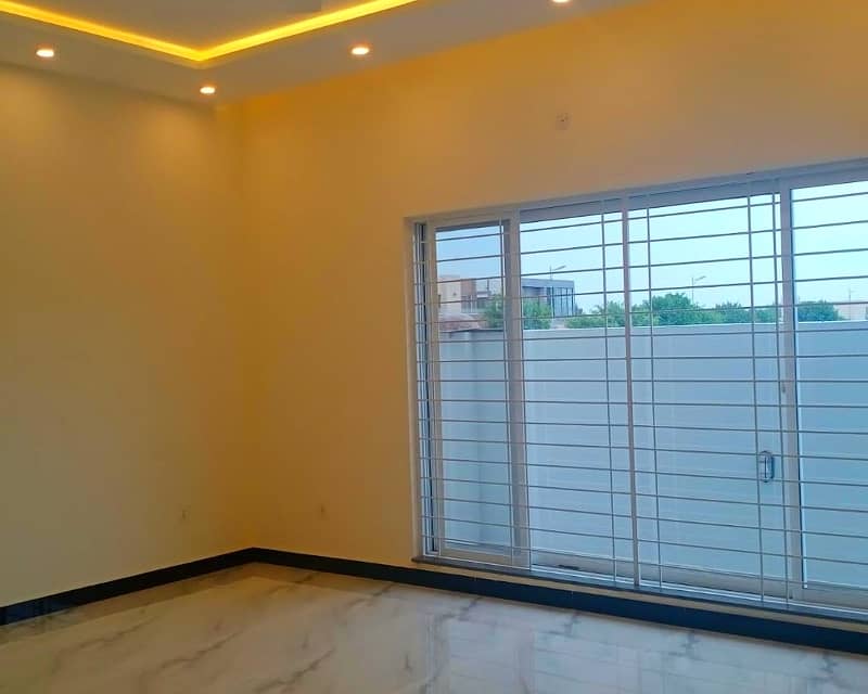 10 Marla Upper portion for Rent in Bahria Town 7