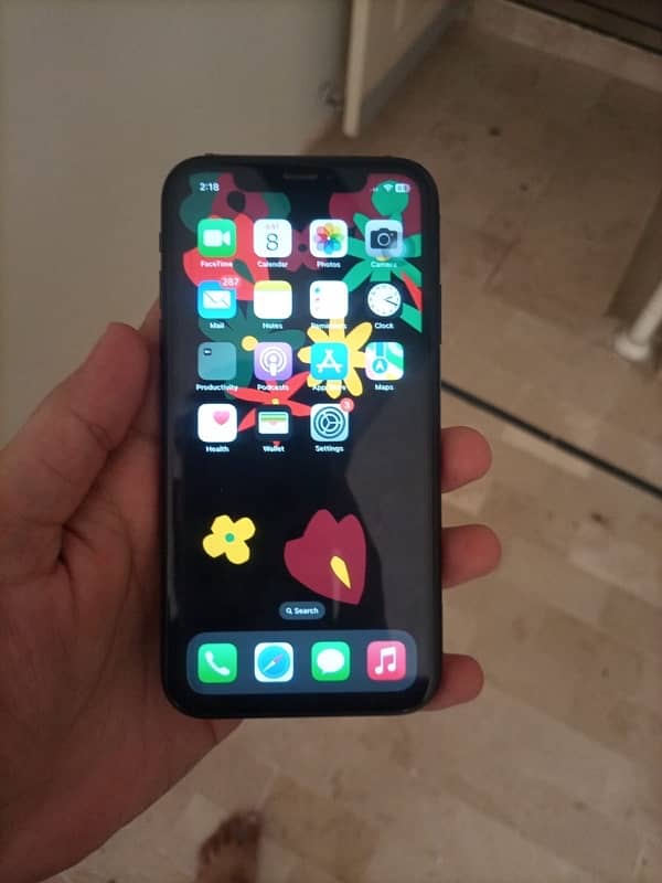 iPhone XR 3