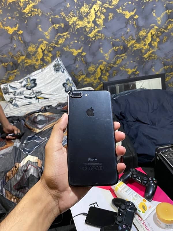 I phone 7 plus non pta 128 11