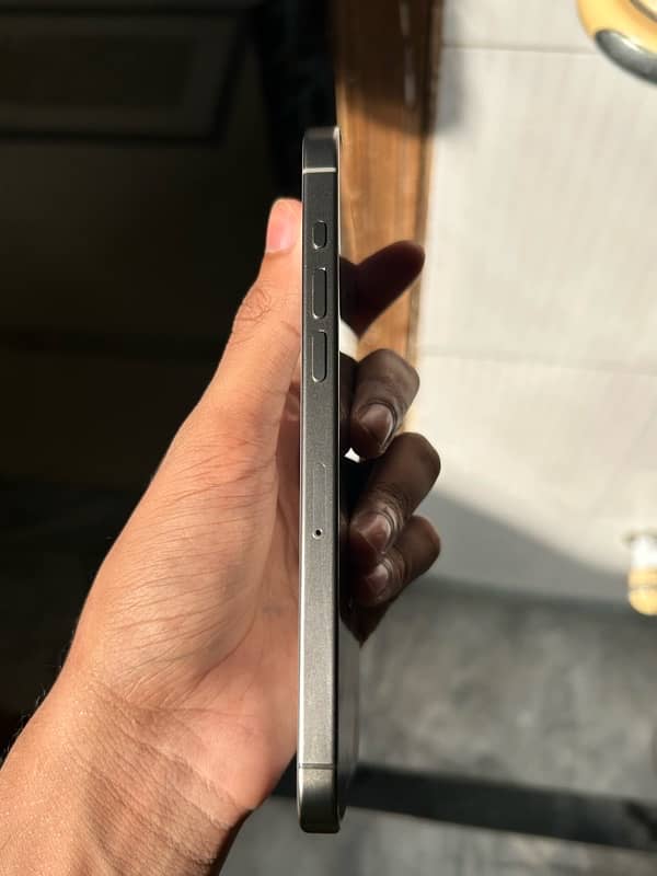 Iphone 15 Pro Max Natural Titanium 256GB(NON PTA) 2