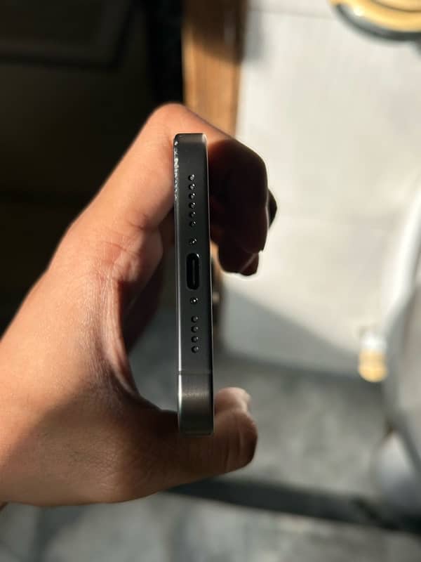 Iphone 15 Pro Max Natural Titanium 256GB(NON PTA) 5