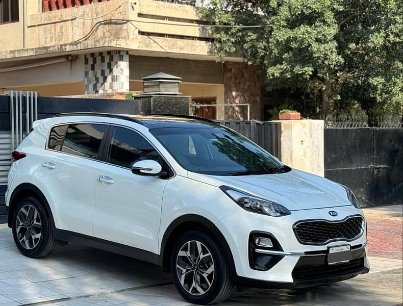 KIA Sportage FWD 2020 1