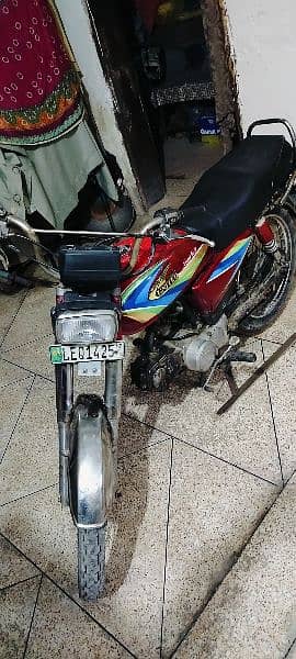 United CD 70 Bike for Sale 4