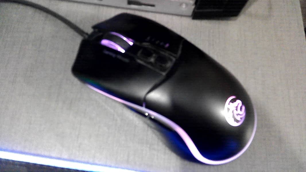 Best yilma qs-301 mouse only 1,300Rs contact me on 03352718470 0