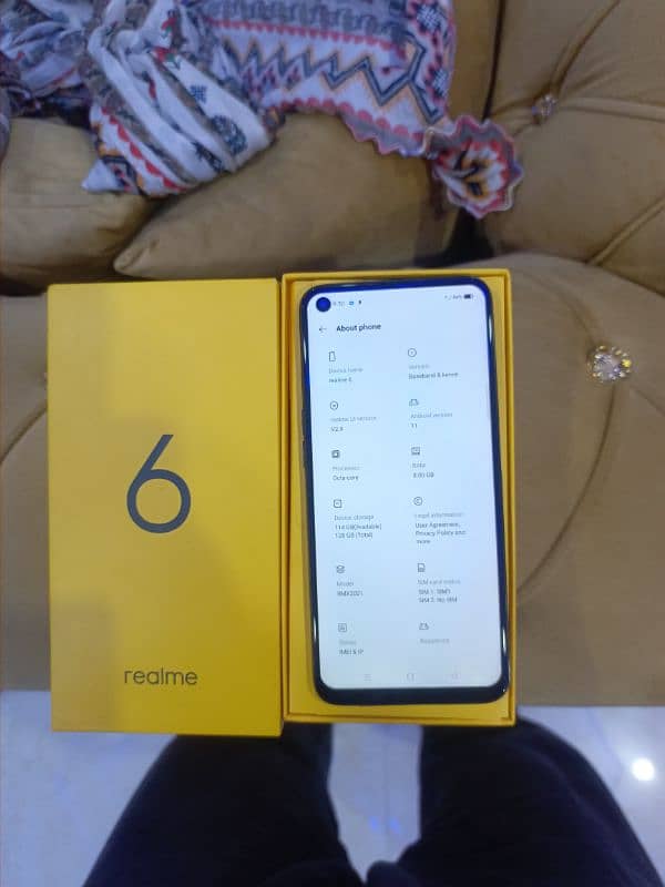 Realme 6 128/8GB Ram with box for sale 14