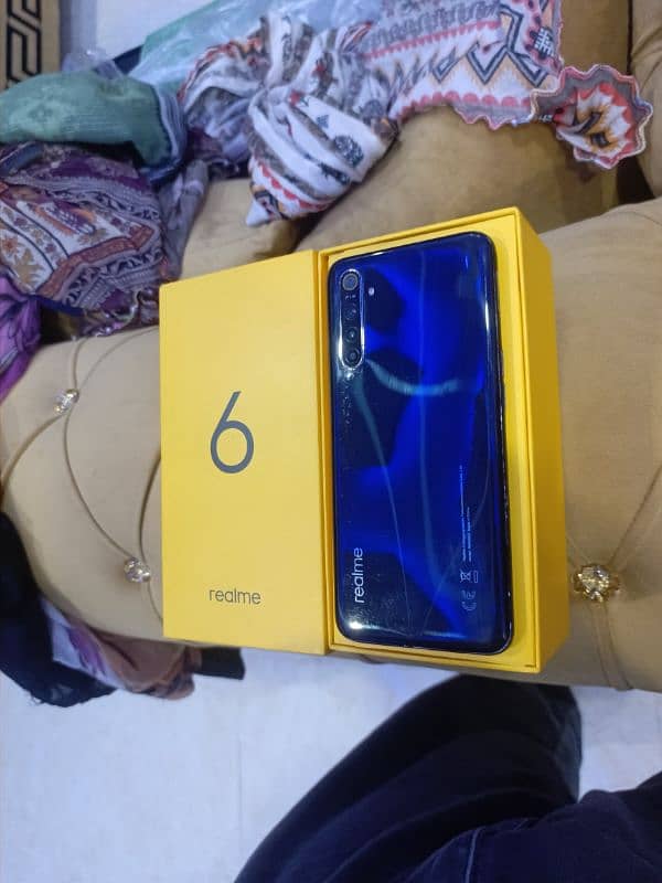 Realme 6 128/8GB Ram with box for sale 19