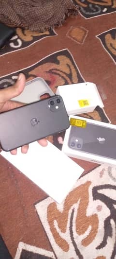 Iphone 11 PTA approved  full fresh, price negotiable