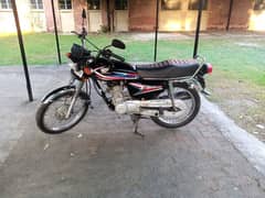 Honda 125 Black Color