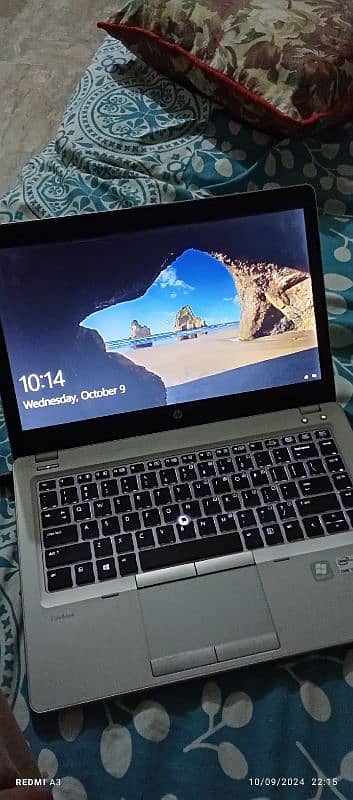 windows laptop HP good condition only batter need to be replaced 8