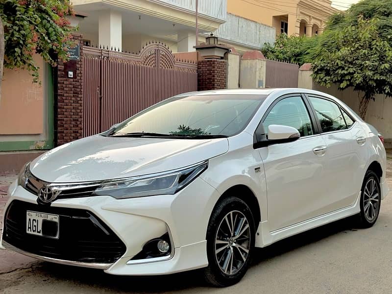 Toyota Altis Grande 2021 1