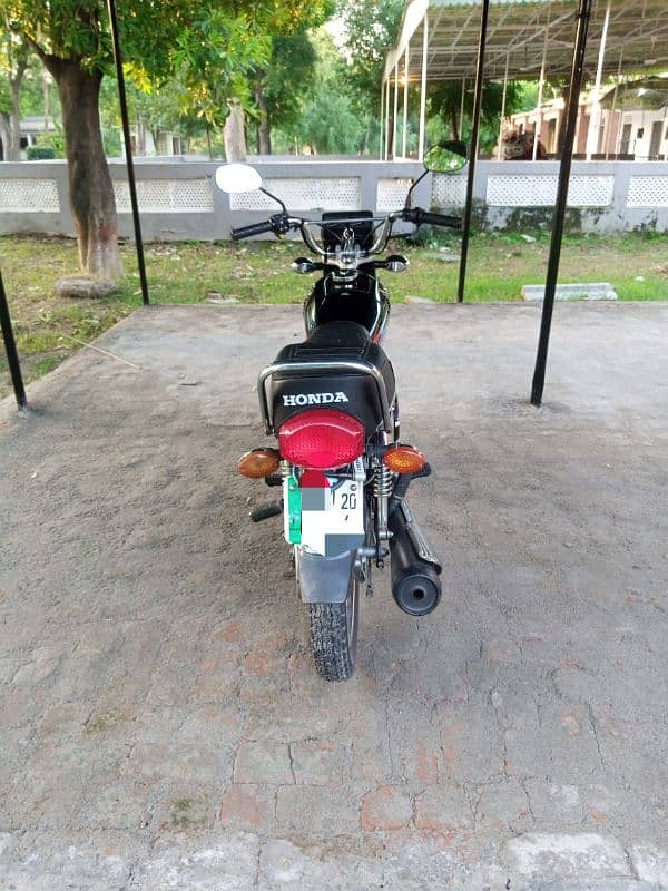 Honda 125 Black Color 7