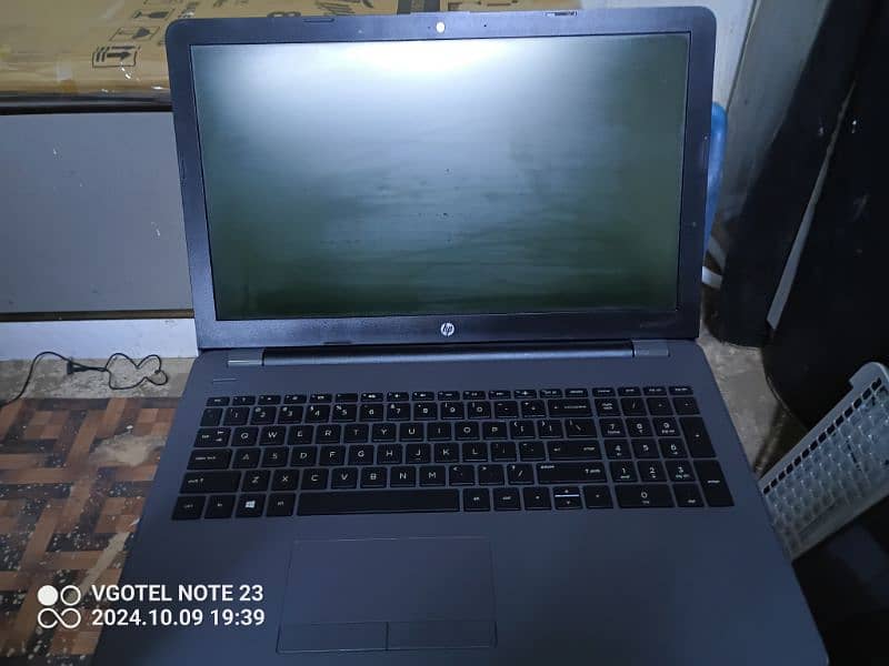 HP laptop i7 8th gen 4