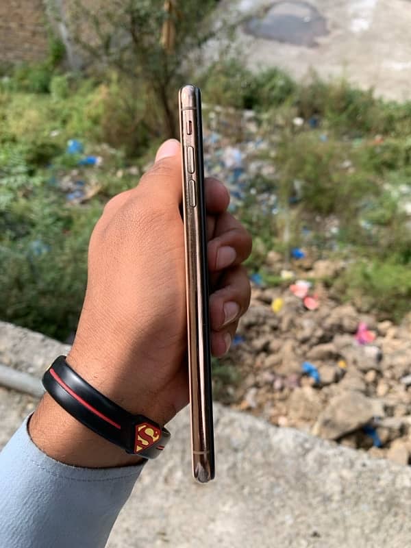 iPhone Xs MAX 256gb NON PTA 3