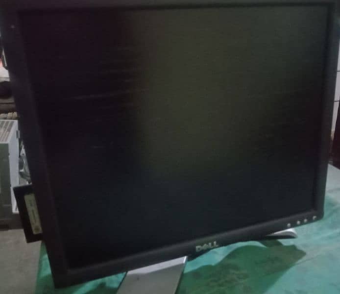 Core 2 duo E8400 With LCD 5