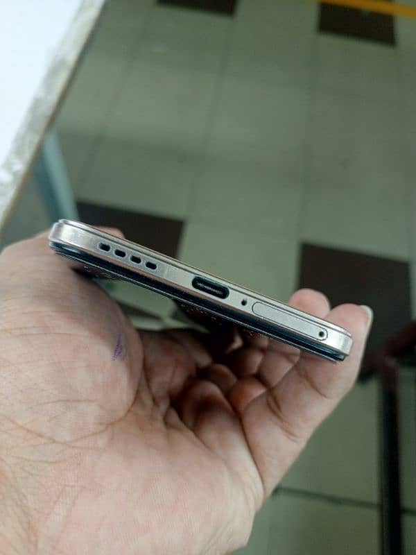 vivo V23e 3