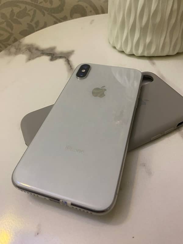 iPhone X 256gb PTA APPROVED ( green line ) 4