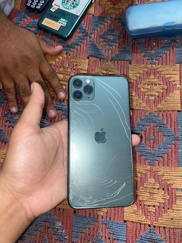 IPhone 11 Pro Max pta approved 256gb 4