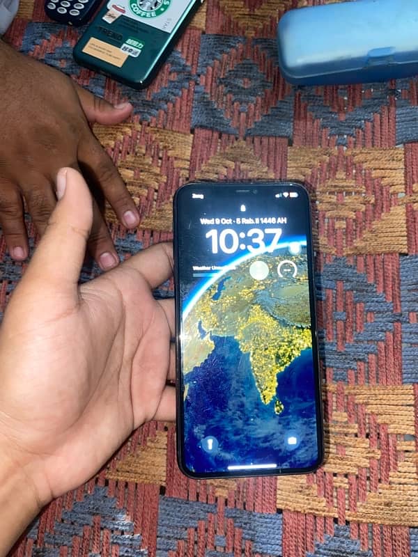 IPhone 11 Pro Max pta approved 256gb 5