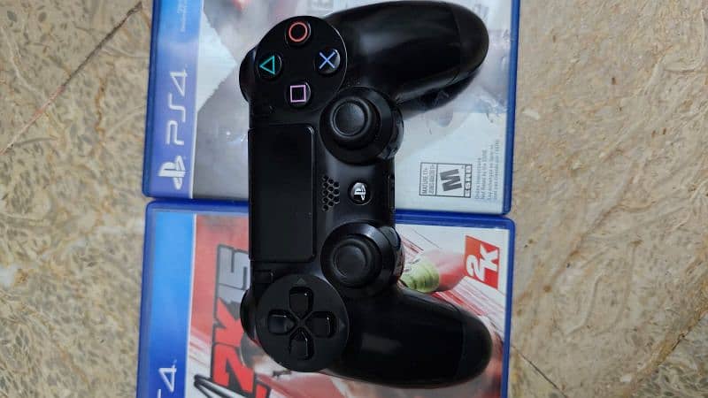 PS4 Slim 500gb (Great Condition) 4