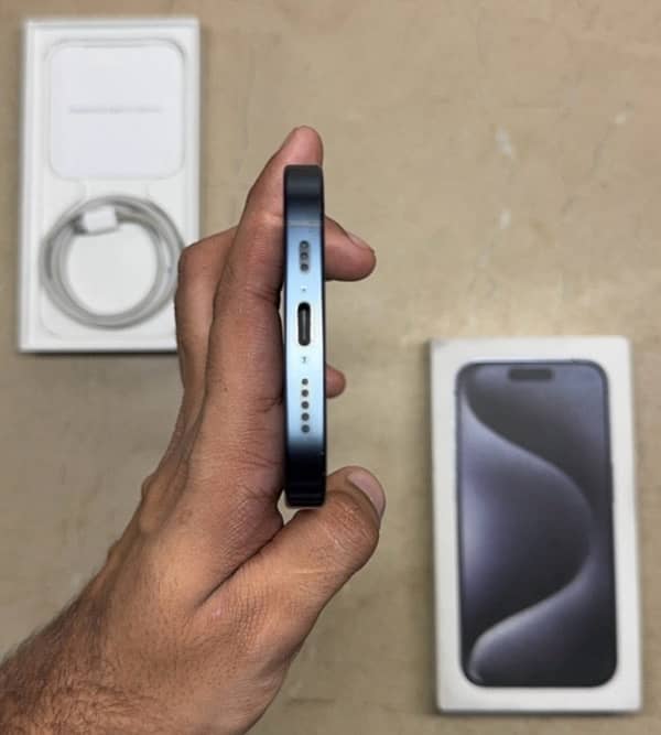 iPhone 15 Pro 256gb LLA Factory Unlock 5