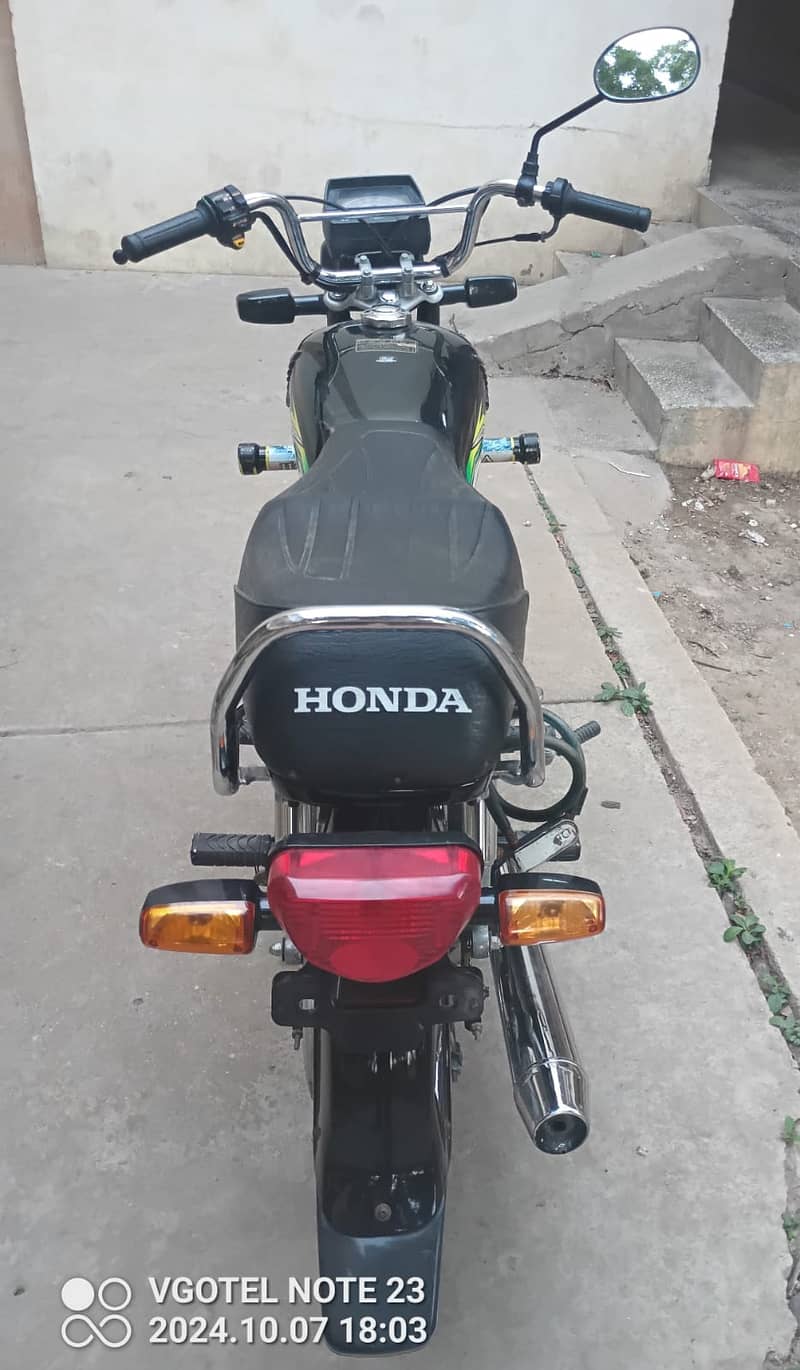 Honda CD 70 2023 5