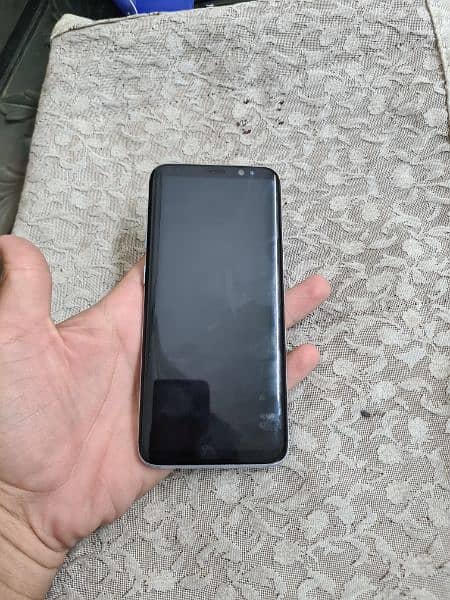 i am selling samsung galaxy s8 3