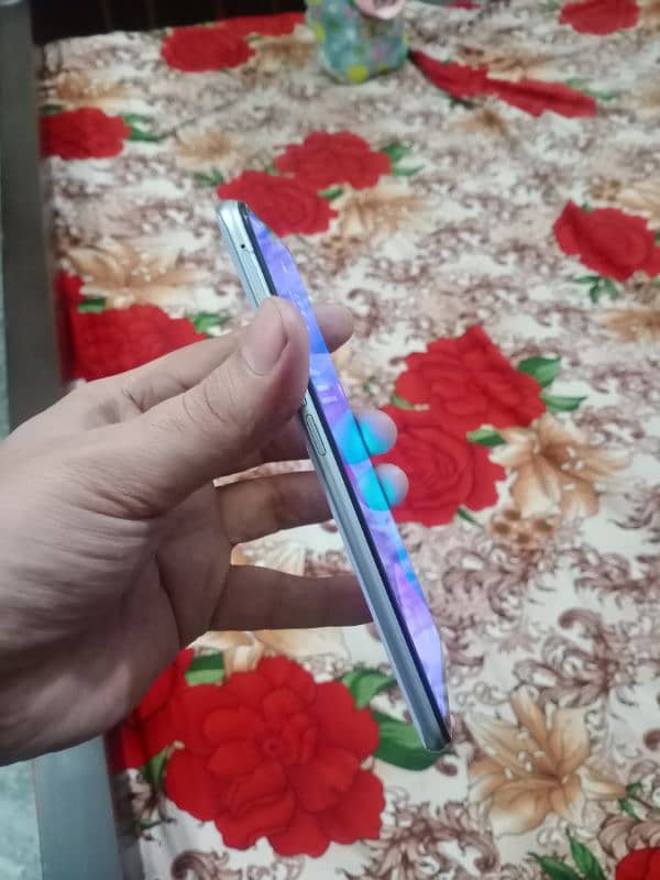 realme xt 8/128 3