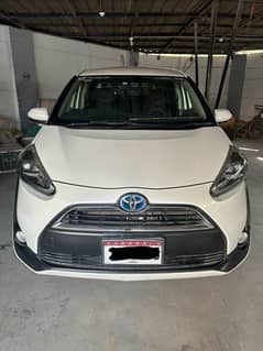 Toyota Sienta 2015 0