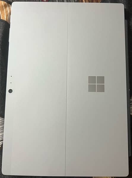 Microsoft Surface Pro 5 cori5 7th gen laptop 2