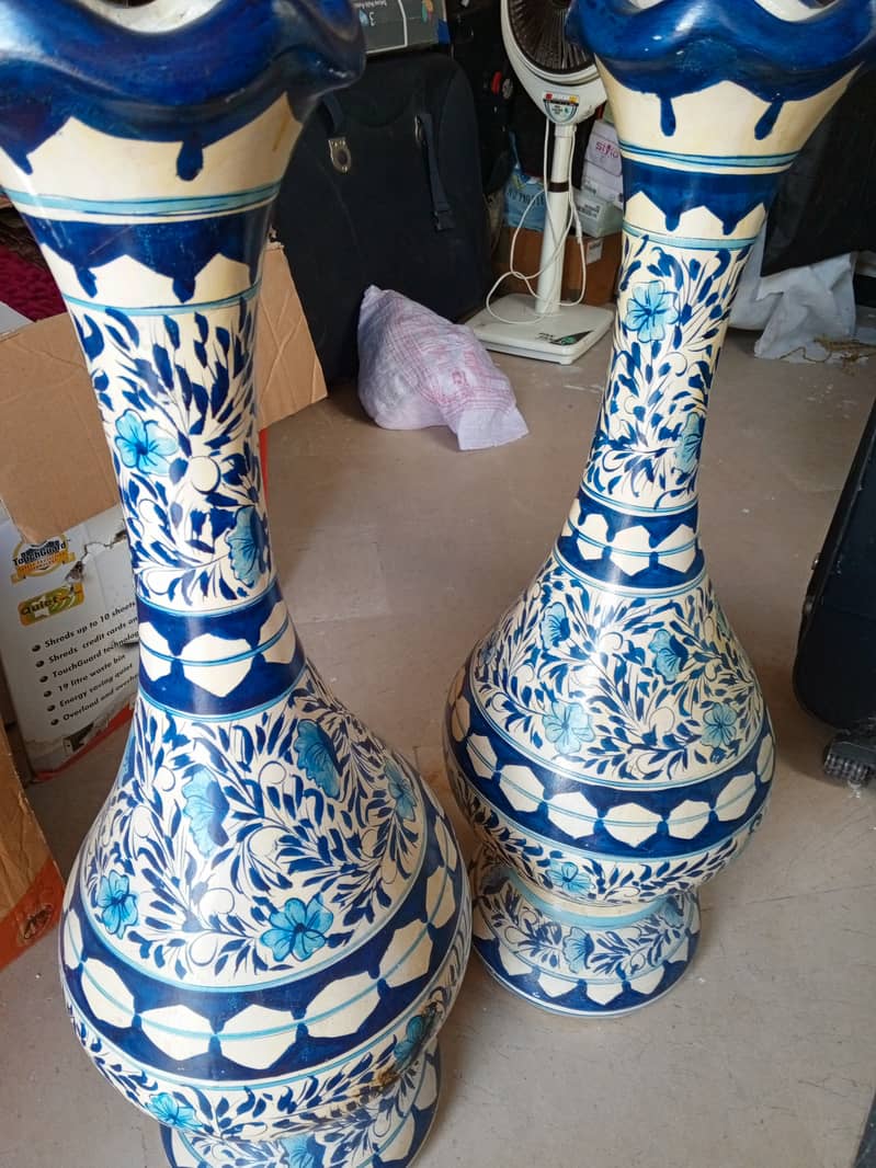 Pair of Pottery vase 1