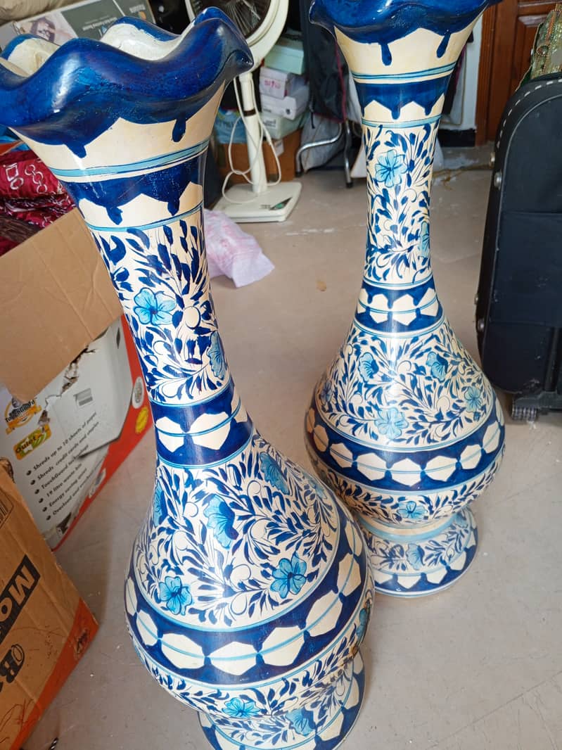 Pair of Pottery vase 6