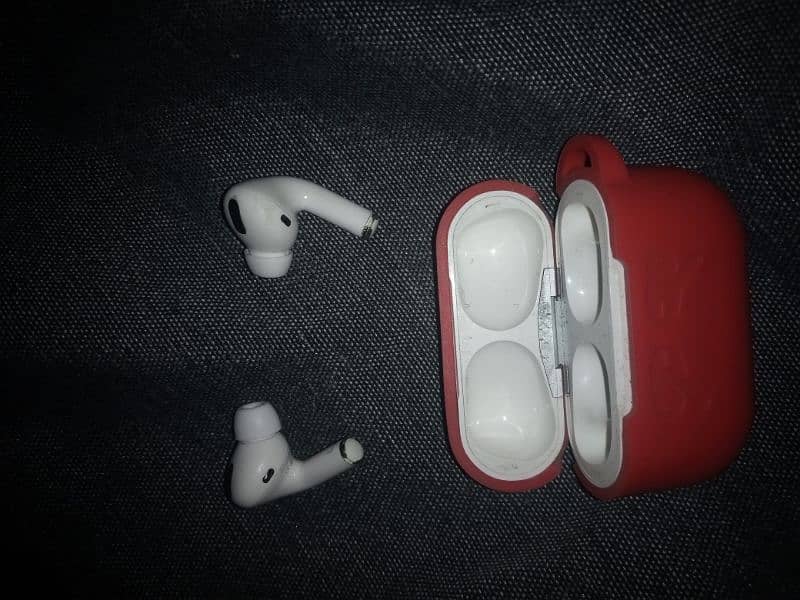 AirpoDs Pro 1