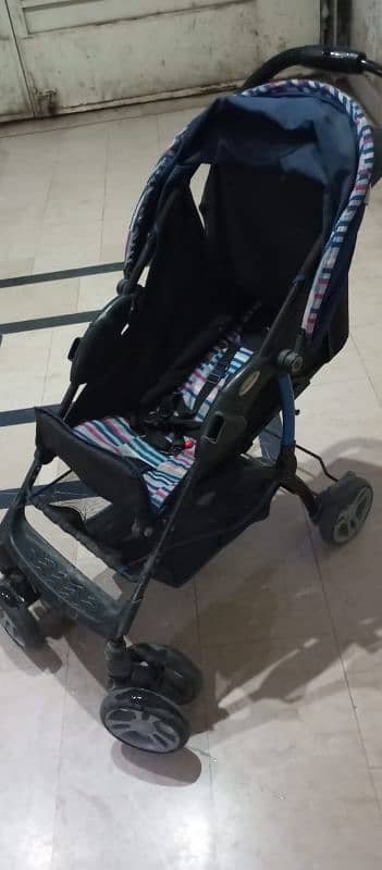 pram in good condition 2