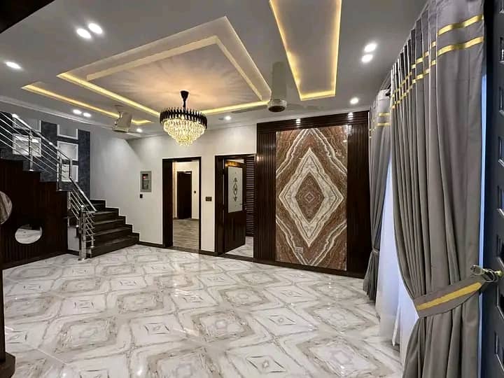 7 Marla Luxurious House Available For Rent 11