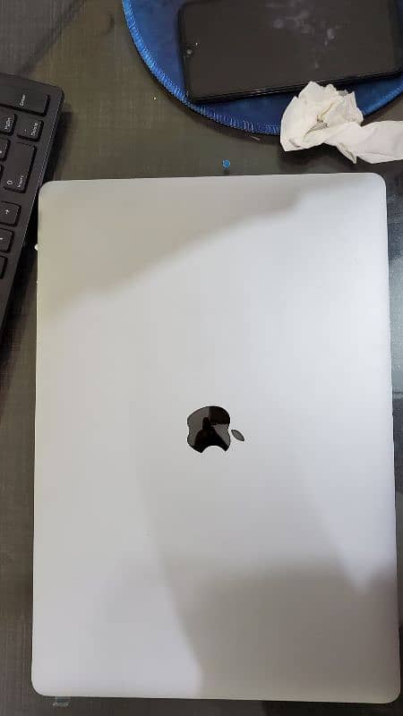 macbook pro 2017 i7 0