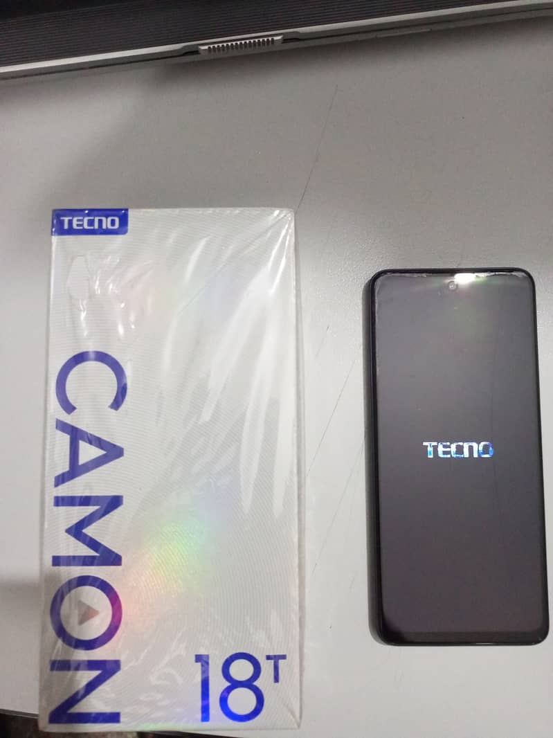 Techno Camon 18T 0