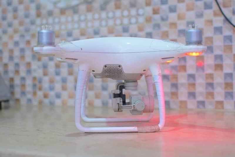 phantom 4 advance  +2 battery 0