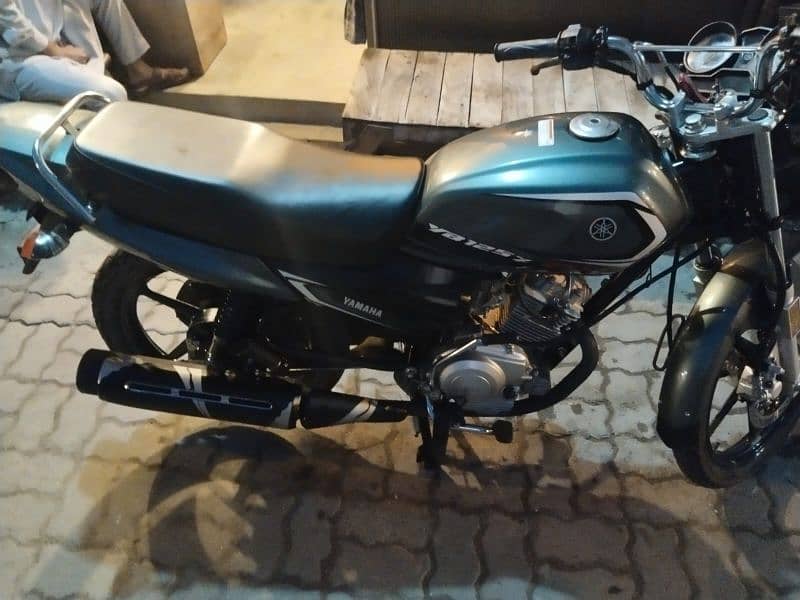 Yamaha 125 dx just I month use brand new condition 0